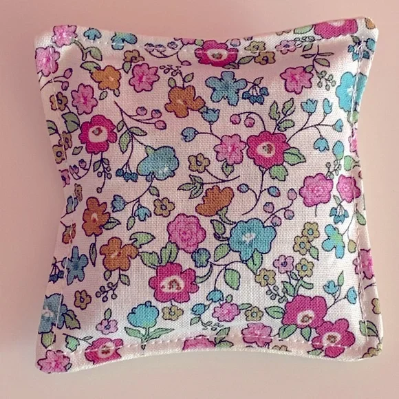 Organic Lavender Flower Sachets - Picture 5 of 6